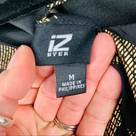 IZ Byer Black & Gold Chevron Top size medium - Picture 8 of 11